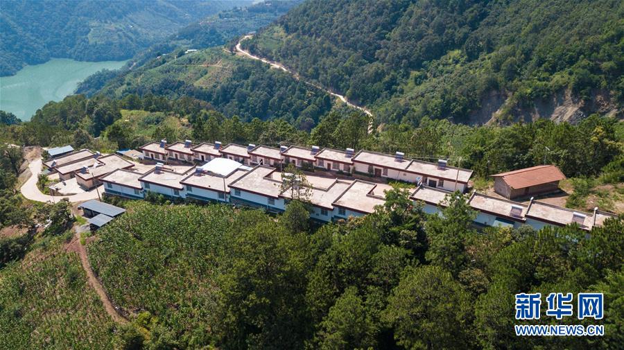 (新華全媒頭條·圖文互動)(3)天翻地覆慨而慷——從慶祝中華人民共和國成立70周年大型成就展看新中國光輝歷程