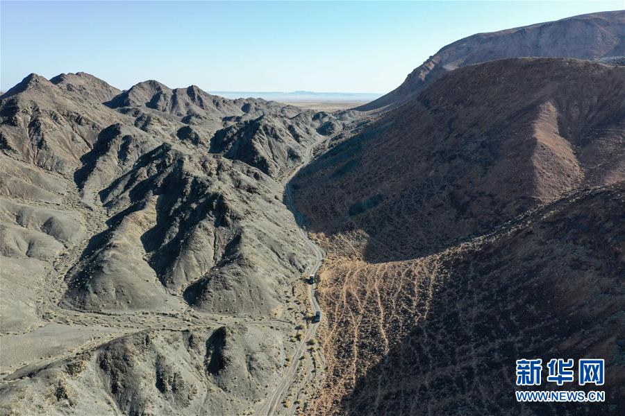 (愛國情 奮斗者·圖文互動)(10)印刻在戈壁上的名字