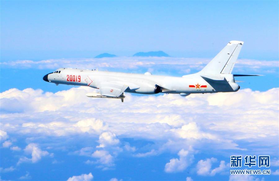 (人民空軍70年·圖文互動)(8)我愛祖國的藍天——空軍強軍主題紀念封8張“同框照”背后的故事