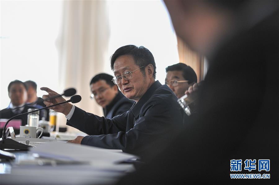 (圖文互動)(4)學習貫徹黨的十九屆四中全會精神中央宣講團在西藏自治區宣講