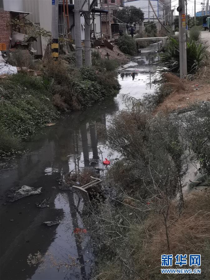 （新華調(diào)查&middot;國務(wù)院農(nóng)村人居環(huán)境大檢查&middot;圖文互動）（4）農(nóng)村生活污水何處去？&mdash;&mdash;農(nóng)村污水治理&ldquo;梗阻&rdquo;現(xiàn)象調(diào)查