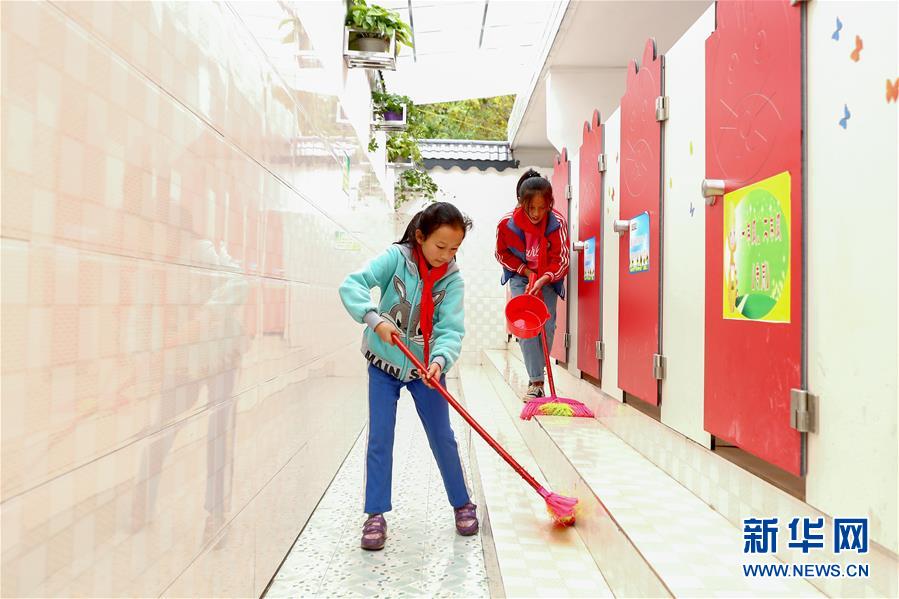 (新華全媒頭條·圖文互動)(7)上下同心再出發(fā)——習近平總書記同出席2019年全國兩會人大代表、政協委員共商國是紀實