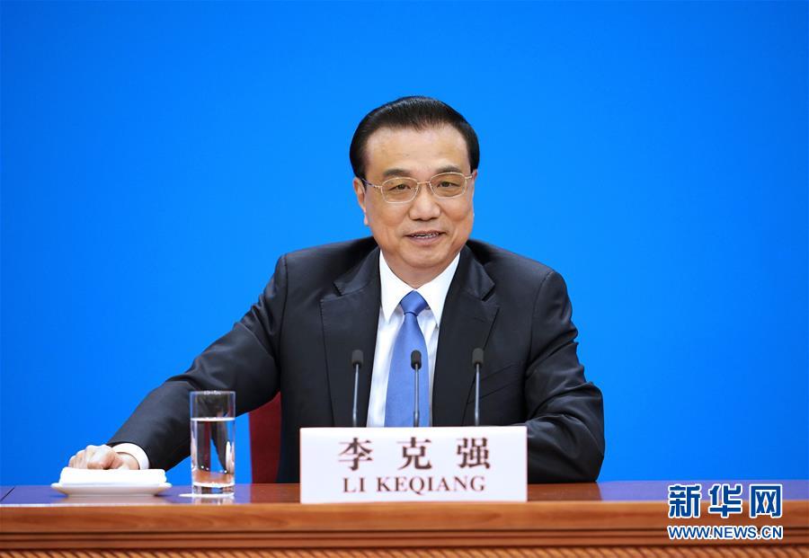 (兩會)(1)李克強總理會見采訪全國兩會的中外記者并回答提問
