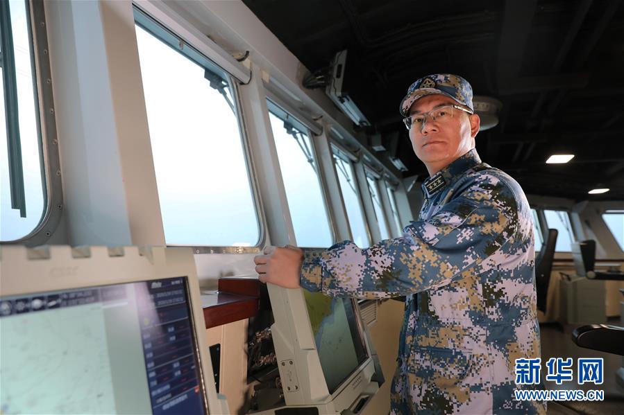 （新春走基層·圖文互動）（1）“我們的目標在視距之外，征途是星辰大海”——夜探國產首艘萬噸級驅逐艦南昌艦