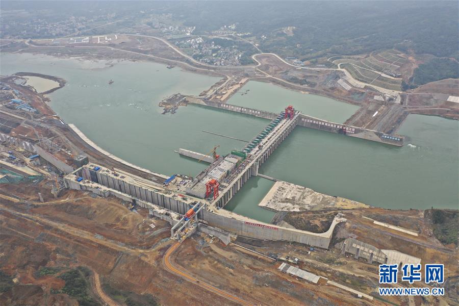 (新華全媒頭條·圖文互動(dòng))(4)創(chuàng)造中華民族的偉大歷史時(shí)間——寫在農(nóng)歷庚子鼠年春節(jié)到來(lái)之際