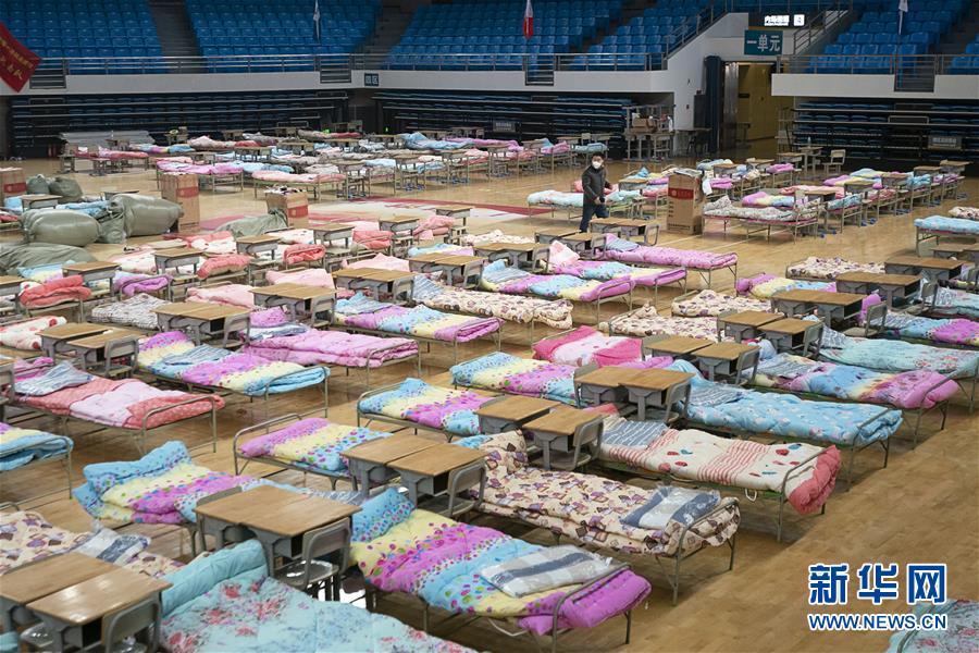（聚焦疫情防控）（1）武漢搶建“方艙醫院”