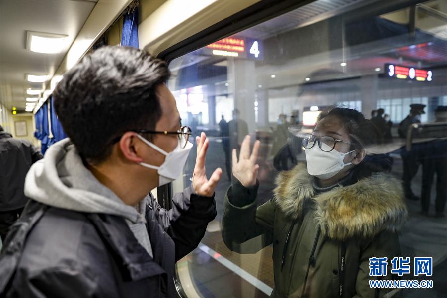 （聚焦疫情防控·對(duì)口支援19省份在奮戰(zhàn)·圖文互動(dòng)）（5）“當(dāng)我們摘下口罩，看到彼此勝利的微笑”——重慶對(duì)口支援孝感市抗擊疫情紀(jì)實(shí)