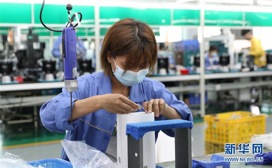 （抓好經濟發展 應對復雜局面·圖文互動）（1）在“家電之都”順德看“中國制造”抗壓前行 