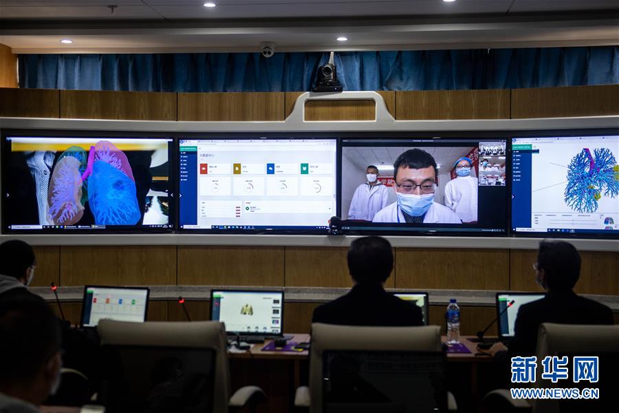(圖文互動)(1)云南抗疫醫生有了“透視眼” 可三維立體看患者肺部
