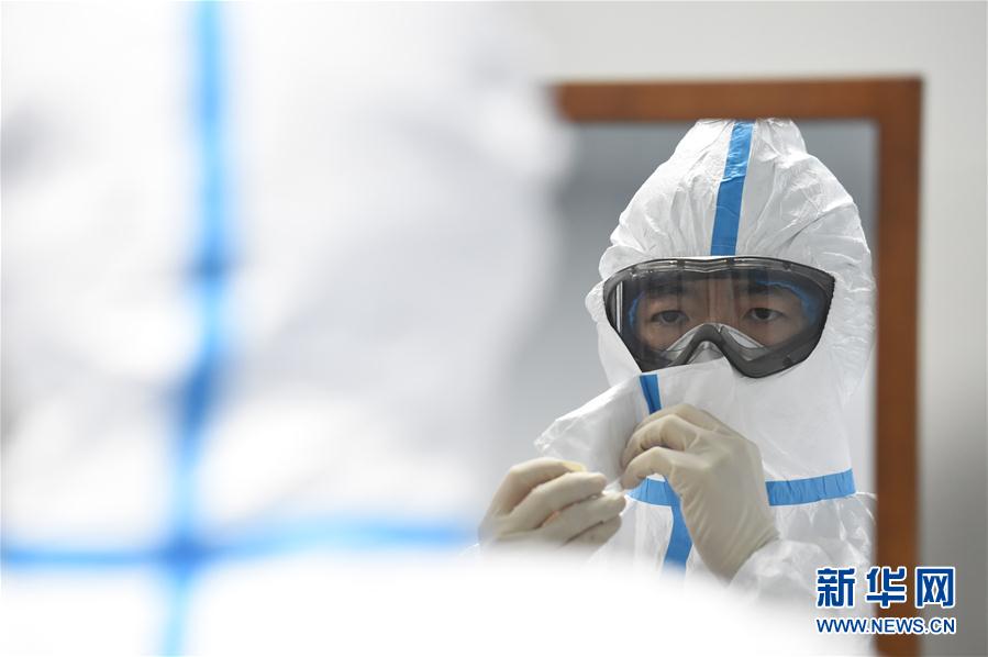 (一線抗疫群英譜·圖文互動(dòng))(1)劉博:當(dāng)好抗疫戰(zhàn)斗的“前哨”