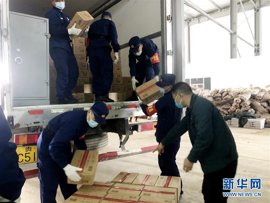 (新華全媒頭條)(5)“疫”線閃耀“火焰藍”——記奮戰湖北抗疫一線的消防救援隊伍