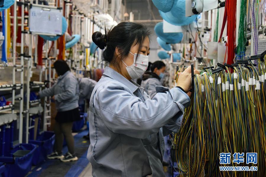 (在習(xí)近平新時(shí)代中國特色社會主義思想指引下——新時(shí)代新作為新篇章·習(xí)近平總書記關(guān)切事·圖文互動(dòng))(6)攜手下好“一盤棋”——京津冀戰(zhàn)“疫”進(jìn)行時(shí)