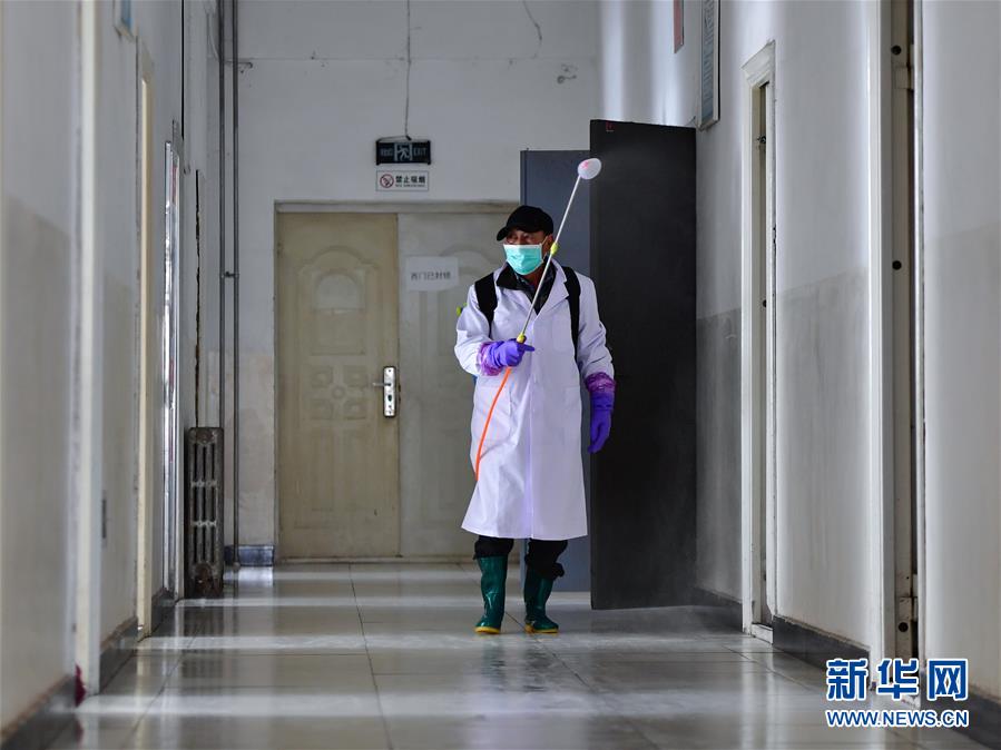 (新華全媒頭條·圖文互動)(13)春天里的瑯瑯書聲━━部分地方學校開學見聞