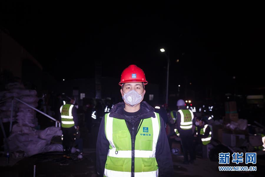 （一線抗疫群英譜·圖文互動）（5）羅文浩：“女兒，你的名字里有溫暖，有榮光！”