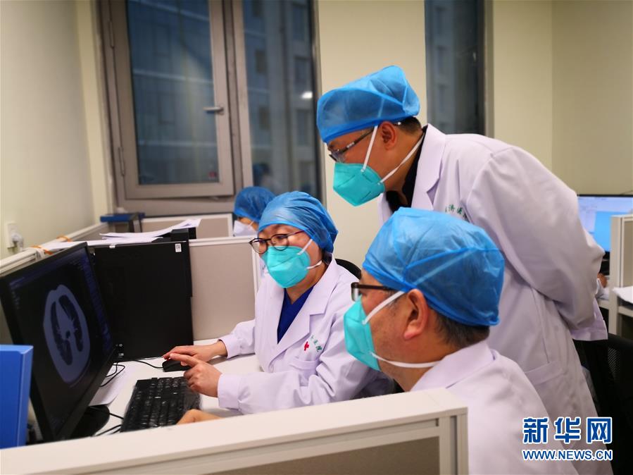 （一線抗疫群英譜·圖文互動）一名白衣天使的“逆行”沖鋒——記泰康同濟醫院感染十三科醫生石蕊