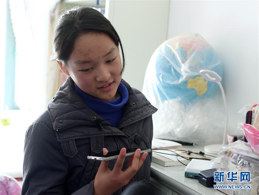 (新華全媒頭條·習(xí)近平致敬的戰(zhàn)“疫”英雄·武漢人民篇·圖文互動)(1)壯哉,大武漢——獻(xiàn)給英雄的武漢人民