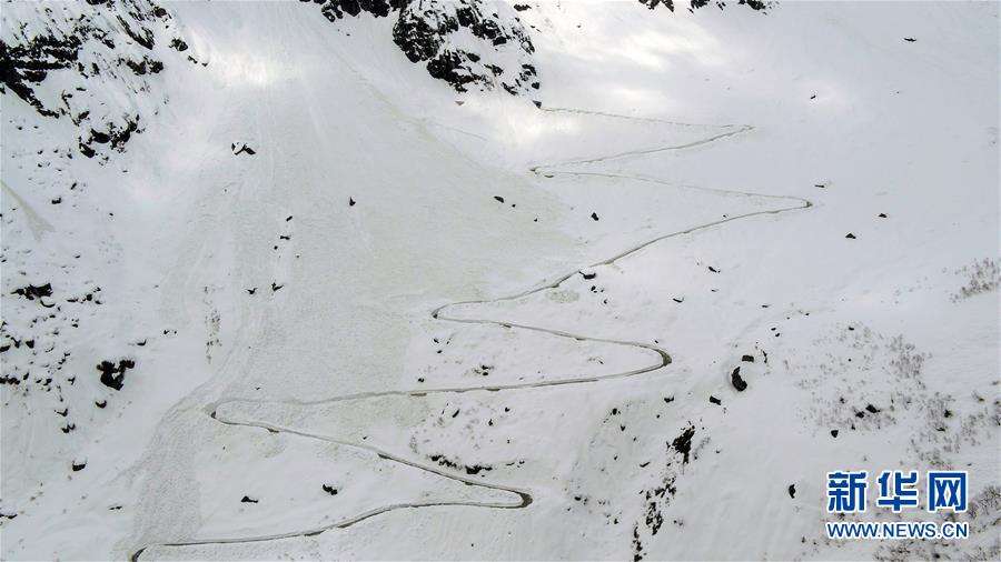 (圖文互動(dòng))(2)華能援建西藏派墨農(nóng)村公路全線復(fù)工建設(shè)