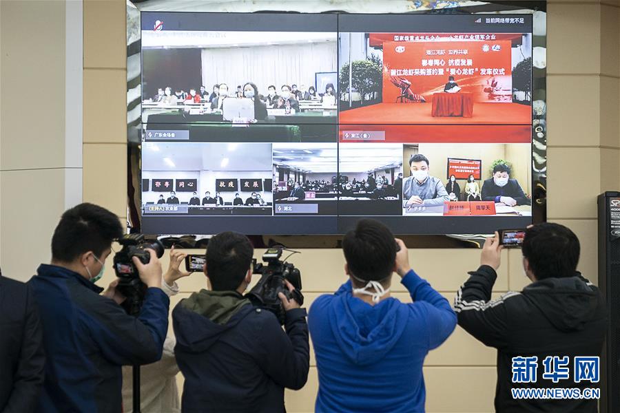 (聚焦疫情防控·圖文互動)(3)鄂粵“拼單”助湖北農產品出村進城跨省