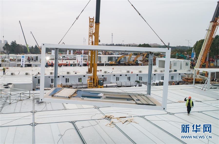 （新華全媒頭條·圖文互動）（4）致敬“沉默的英雄”——記武漢火神山雷神山醫院的建設者