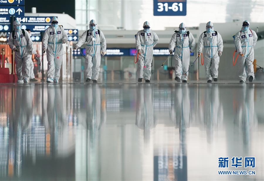 (聚焦疫情防控)(4)武漢天河機場為復航開展消殺作業