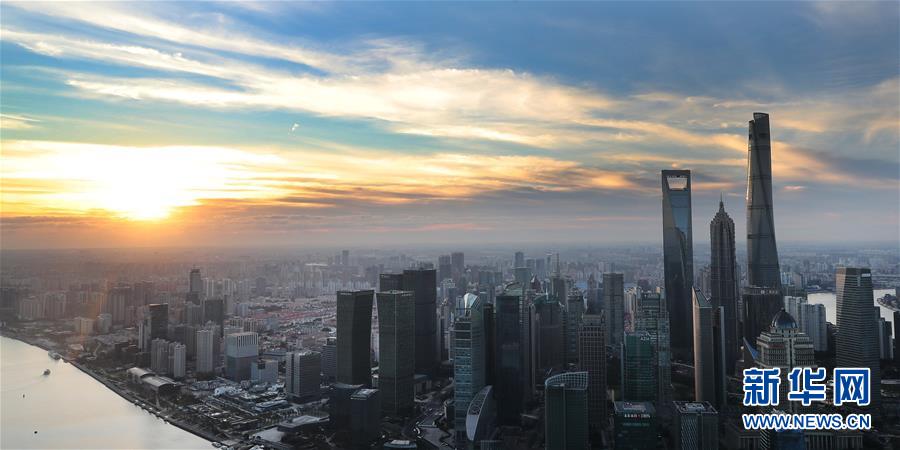 (新華全媒頭條·圖文互動(dòng))(3)三十而立從頭越——以習(xí)近平同志為核心的黨中央關(guān)心浦東開(kāi)發(fā)開(kāi)放紀(jì)實(shí)