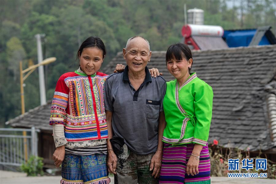 (決戰(zhàn)決勝脫貧攻堅·圖文互動)(7)“孩子再也不用學(xué)打獵了”——拉祜族女獵手告別狩獵