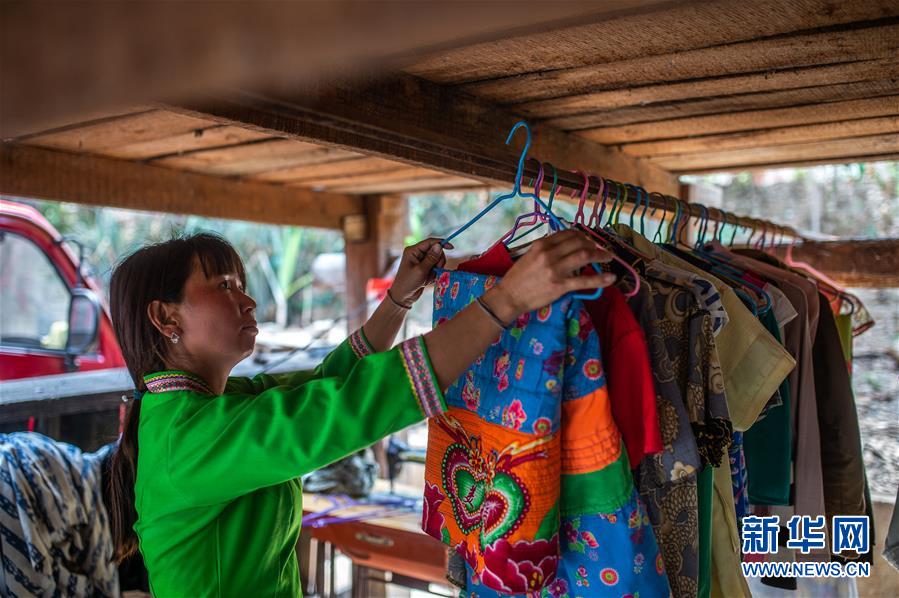 (決戰(zhàn)決勝脫貧攻堅·圖文互動)(9)“孩子再也不用學(xué)打獵了”——拉祜族女獵手告別狩獵