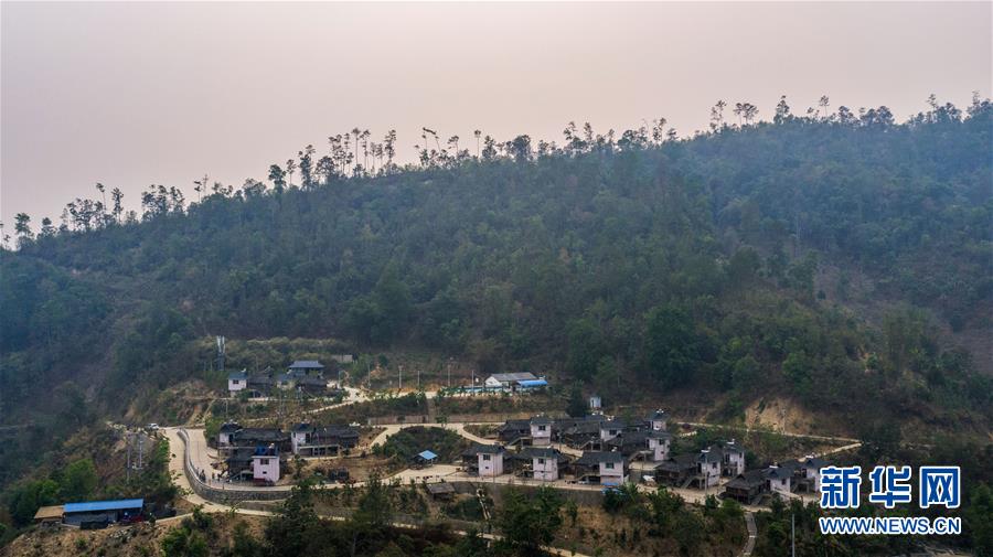 (決戰(zhàn)決勝脫貧攻堅·圖文互動)(10)“孩子再也不用學(xué)打獵了”——拉祜族女獵手告別狩獵