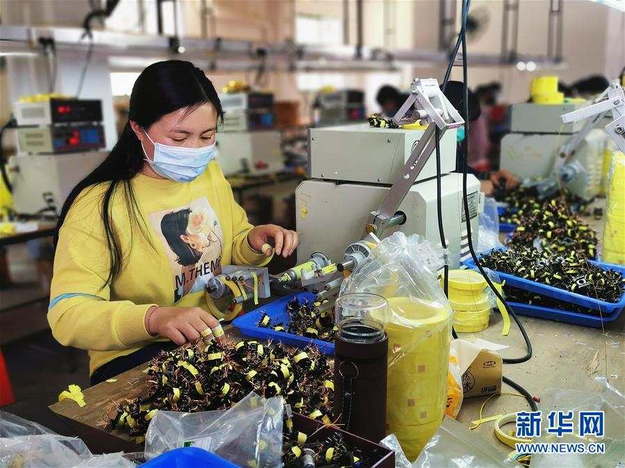 (決戰決勝脫貧攻堅·圖文互動)(2)貧困戶的“收入賬”——廣西極貧縣隆林各族自治縣見聞