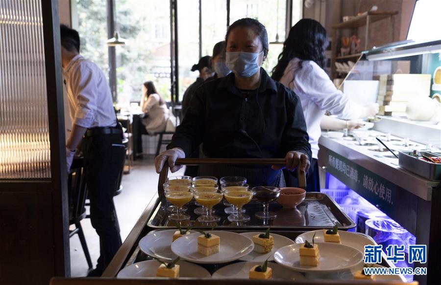 (圖文互動)(4)火鍋與分餐制“同行”——四川成都餐飲新風尚觀察