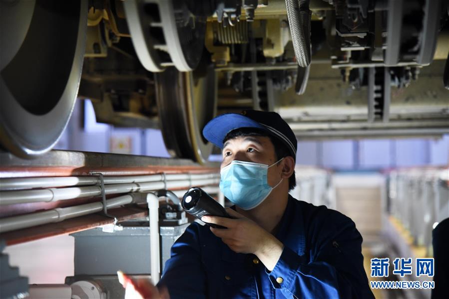 (圖文互動(dòng))(8)“看不見”的勞動(dòng)者