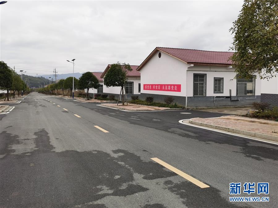 （圖文互動(dòng)）（1）“為脫貧而來(lái)，為脫貧而去”——追記湖南炎陵縣委原書記黃詩(shī)燕 