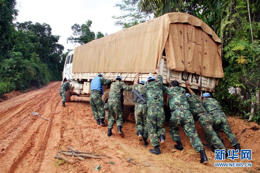 （新華全媒頭條·圖文互動）（2）崢嶸歲月30年 中國藍盔衛和平