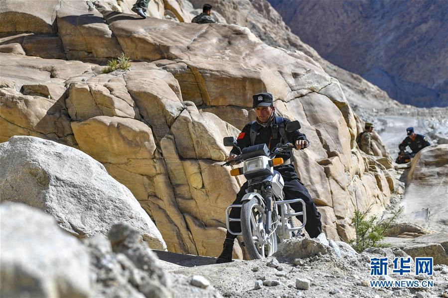 （新華全媒頭條&middot;圖文互動）（12）飛吧，&ldquo;帕米爾雄鷹&rdquo;！