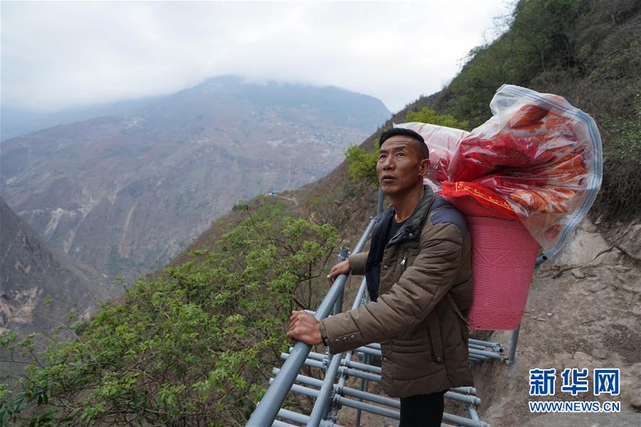 (新華全媒頭條·圖文互動(dòng))(3)砥礪復(fù)興之志 永葆赤子之心——寫在中國(guó)共產(chǎn)黨成立99周年之際