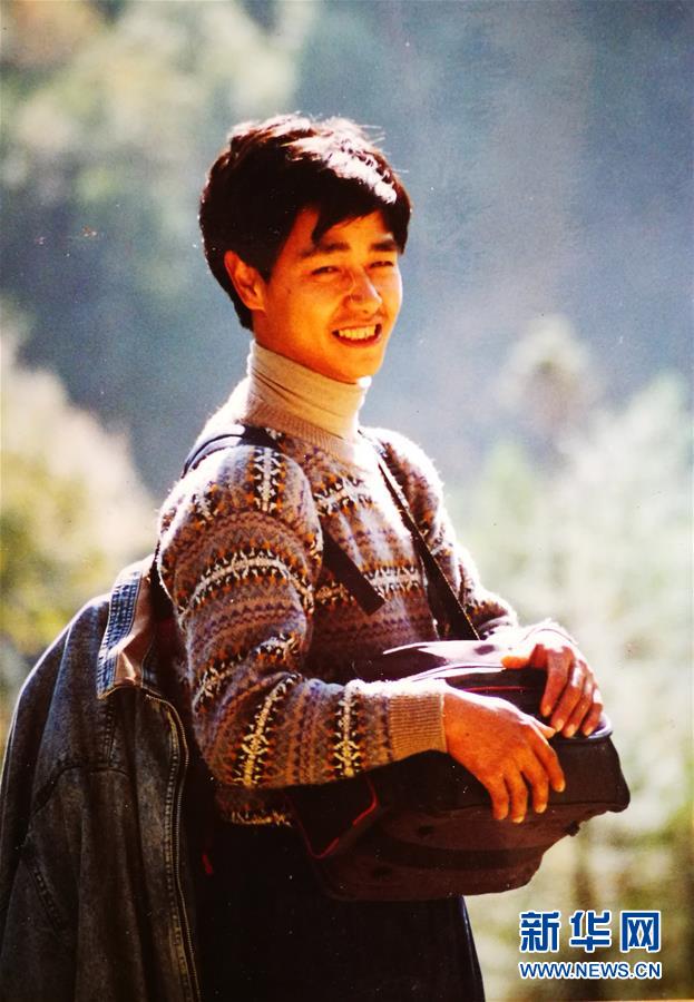 (新華全媒頭條·圖文互動)(2)初心赴使命 熱血寫春秋——記脫貧攻堅中的共產黨員