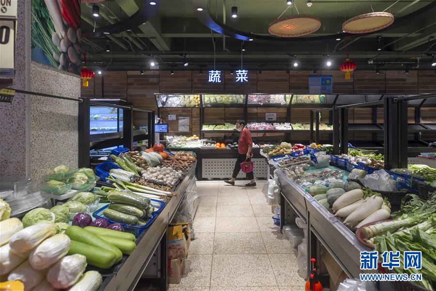 (圖文互動(dòng))(1)告別臟亂,留住溫情——上海鬧市小菜場(chǎng)見聞