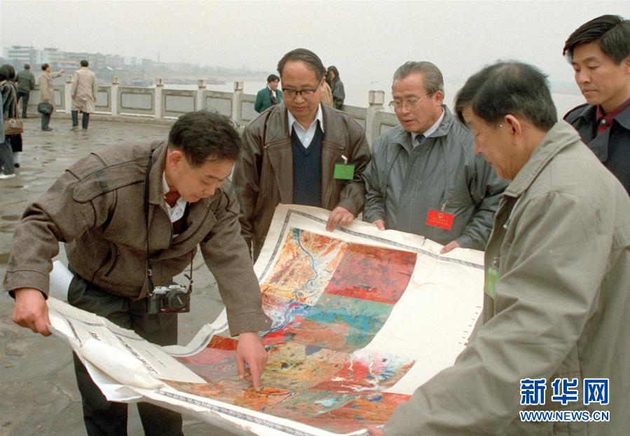 (時(shí)政)(3)曹志同志生平照片