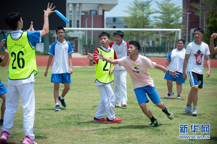 (走向我們的小康生活·圖文互動)(3)從“民生之盼”到“民生之變”——海南瞄準“痛點”發(fā)力建設(shè)幸福家園