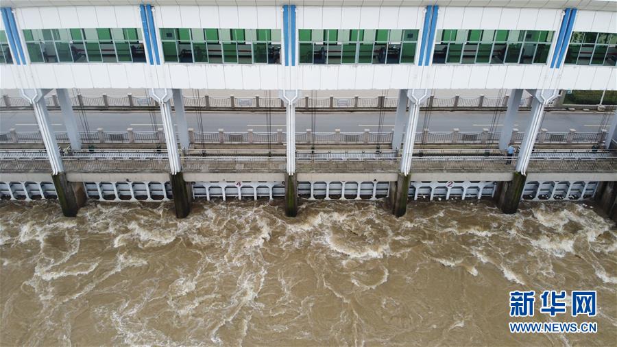 (防汛抗洪)(1)淮河王家壩閘關閘