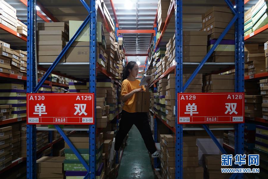 (民生直通車·圖文互動)(5)生產線“突圍” 創新領跑“下一站”——“中國女鞋之都”轉型升級之路