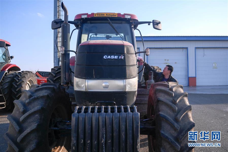 （在習(xí)近平新時(shí)代中國(guó)特色社會(huì)主義思想指引下——新時(shí)代新作為新篇章·習(xí)近平總書(shū)記關(guān)切事·圖文互動(dòng)）（4）為黑土加“油”——“耕地中的大熊貓”，我們這樣保護(hù)