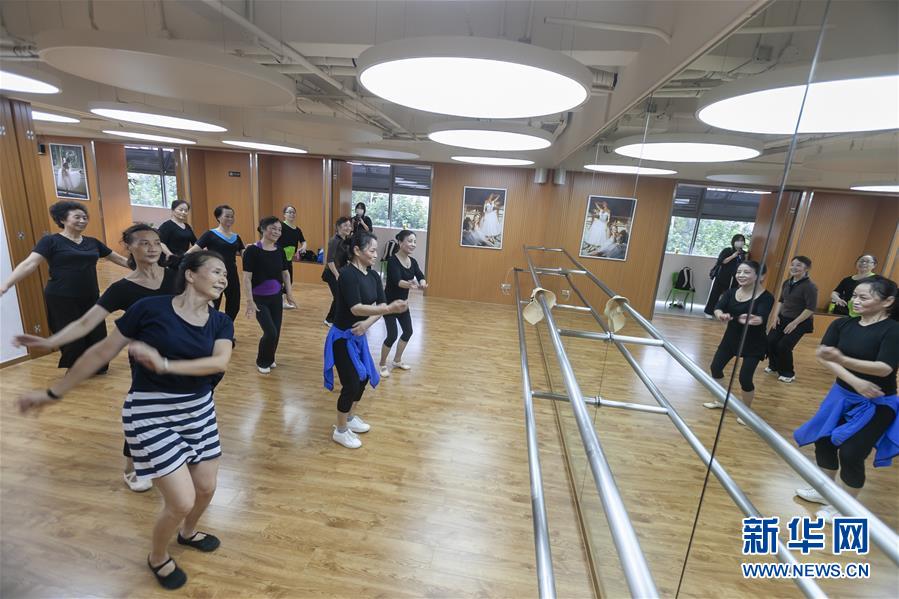 (新華全媒頭條·走向我們的小康生活·圖文互動(dòng))(9)城市,讓人民生活更美好