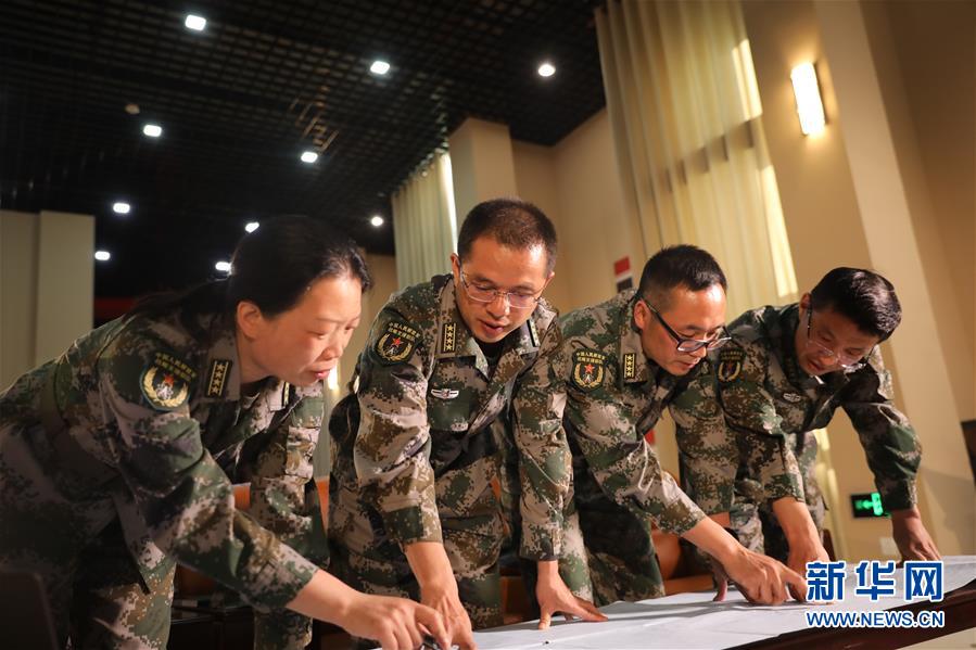 (圖文互動)(1)對黨赤“淳” 為國志“靜”——記戰略支援部隊某部高級工程師淳靜