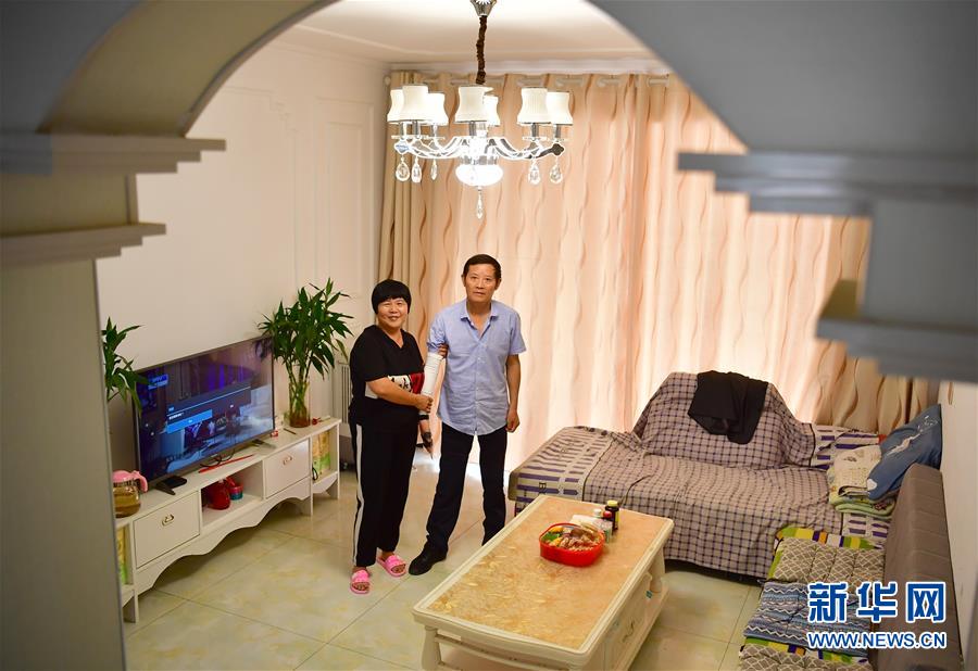 (走向我們的小康生活·圖文互動)(2)“樓上過日子,樓下賺票子”——來自陜西安康的易地扶貧搬遷一線觀察