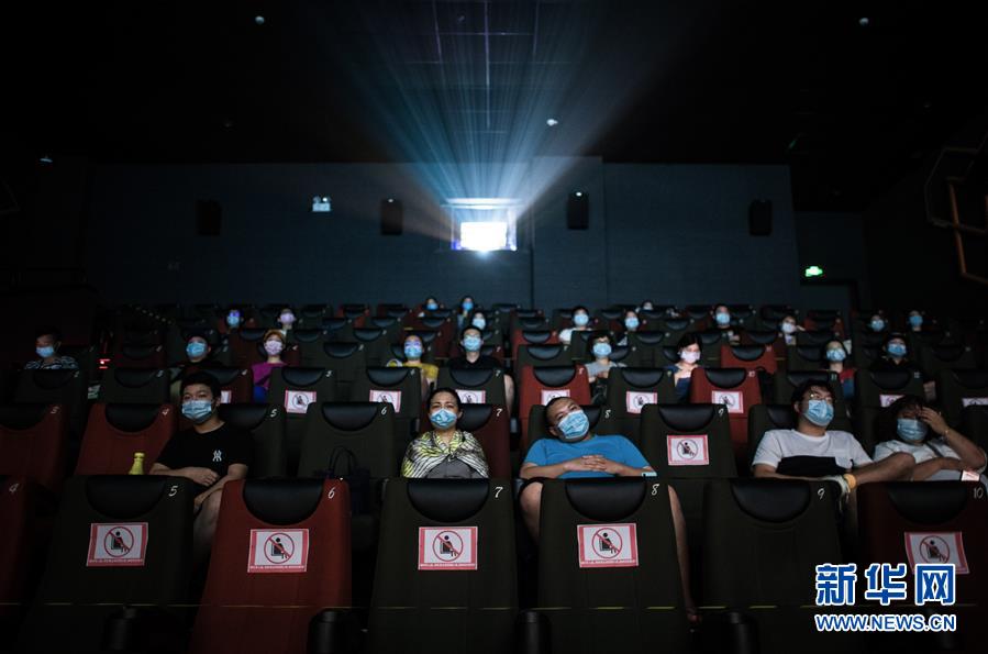 (在習近平新時代中國特色社會主義思想指引下——新時代新作為新篇章·習近平總書記關切事·圖文互動)(1)消費回暖市聲新——內需動力不斷釋放的市場觀察