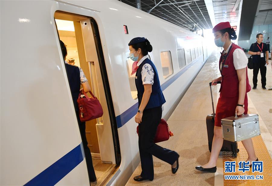 (經(jīng)濟(jì))(3)西銀客專啟動陜西段聯(lián)調(diào)聯(lián)試