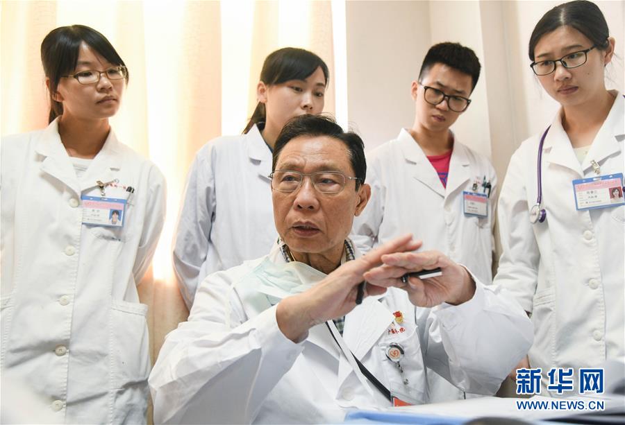 （圖文互動）（5）敢醫(yī)敢言，生命至上——記“共和國勛章”獲得者鐘南山
