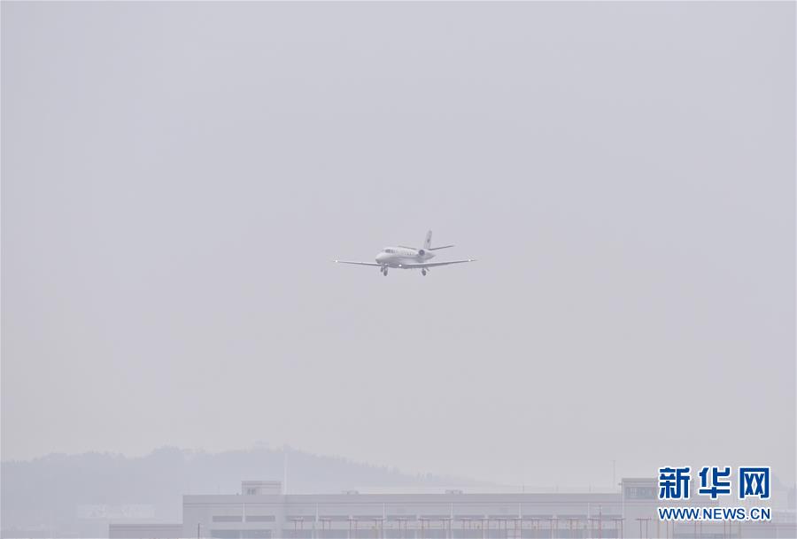 (經濟)(1)成都天府國際機場開始校飛