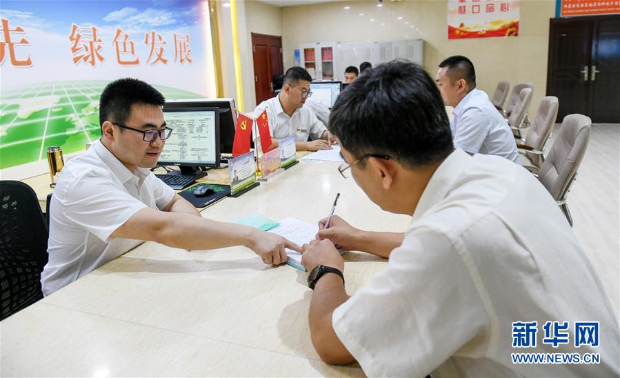 (新華全媒頭條·圖文互動)(8)心系北疆 情滿草原——習近平總書記考察內蒙古回訪記